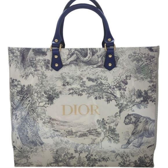 DIOR Upcycled tote bag made from DIOR gift bag - Picture 1 of 9